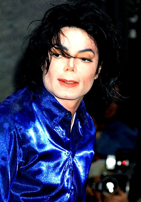 Cabelo de Michael Jackson vai virar bola de roleta em cassino 60462_10150093838409046_326322074045_7339350_6812624_n